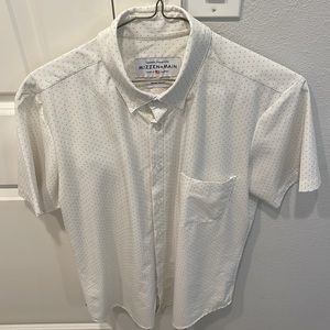 Mizzen + Main White Grey Polka Dot short sleeve button down